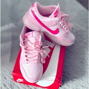 COPY - TRIPLE Pink Nike Dunk Low!